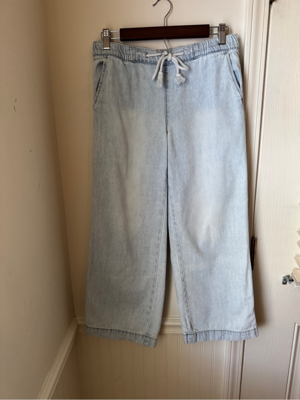 Kancan Light Wash Wide Leg Drawstring Denim Pants KC6399L Size 5 26 Cotton